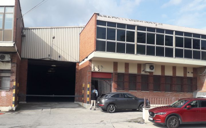 FINCAS LLOBREGAT GESTIONA ARRENDAMIENTO NAVE INDUSTRIAL  EN SANTA COLOMA DE CERVELLO